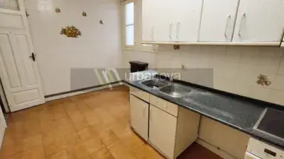 Piso en venta en Centro de Logroño 6 habitaciones 2 baños