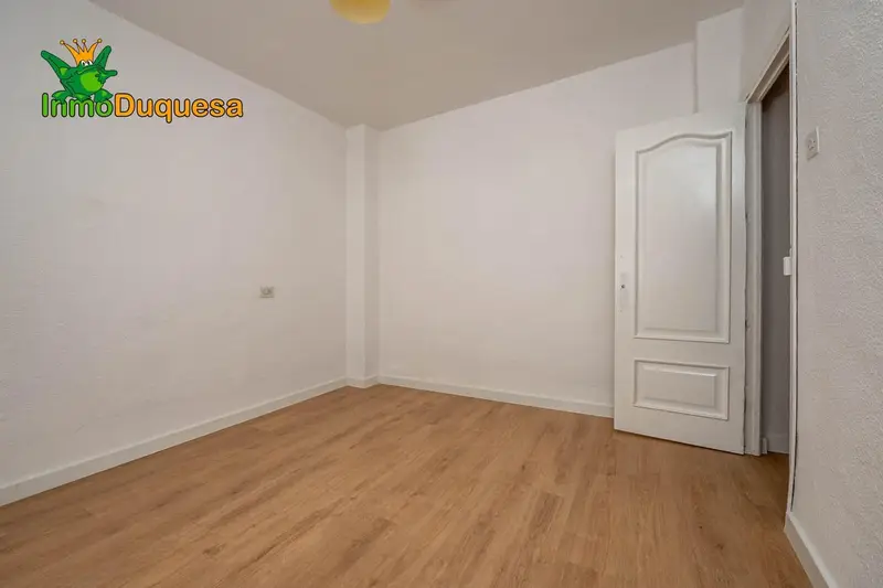 Piso en venta en Granada ciudad: oportunidad cerca del centro