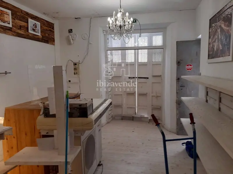 Local Comercial en Ibiza Centro, 100m2, Reformado