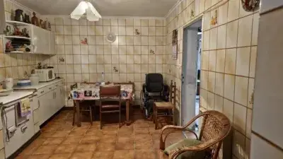 Casa rústica en venta en Calle Calleja de San Pedro, Número 4