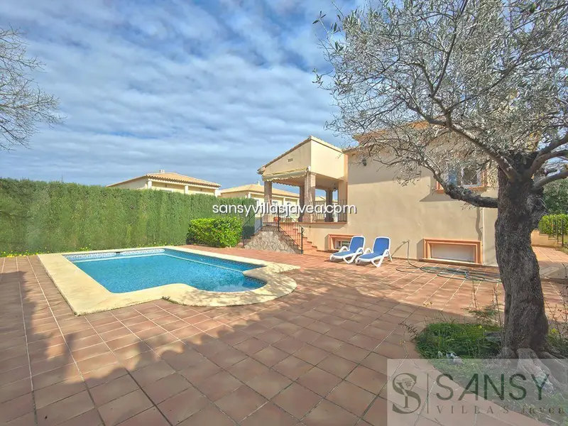 Villa en venta en Denia con vistas al Montgó