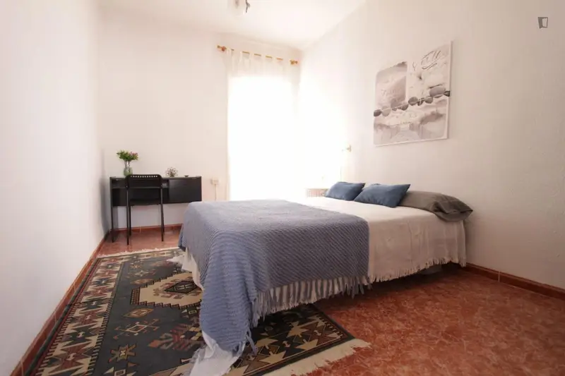 Vivienda Estudiantes 3 habitaciones cerca CEU