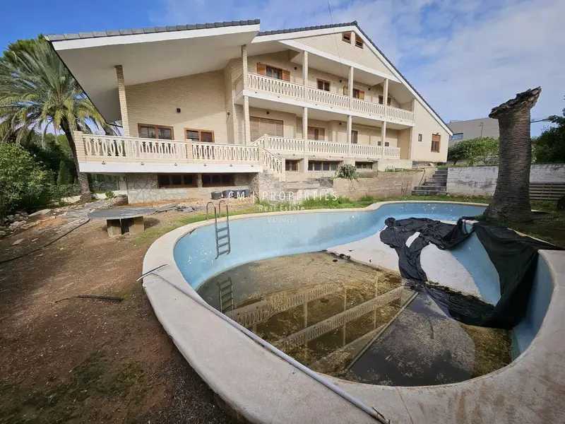 Villa de Lujo en Torre en Conill Betera