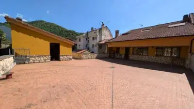 Casa en Venta en Aller Asturias 559m2 Garaje 280m2