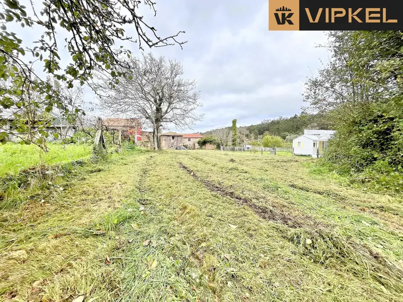 Casa para reformar en Loureda Arteixo 120m2 2472m2 finca