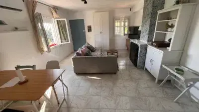 Chalet en El Viso de San Juan con Piscina y Jardin