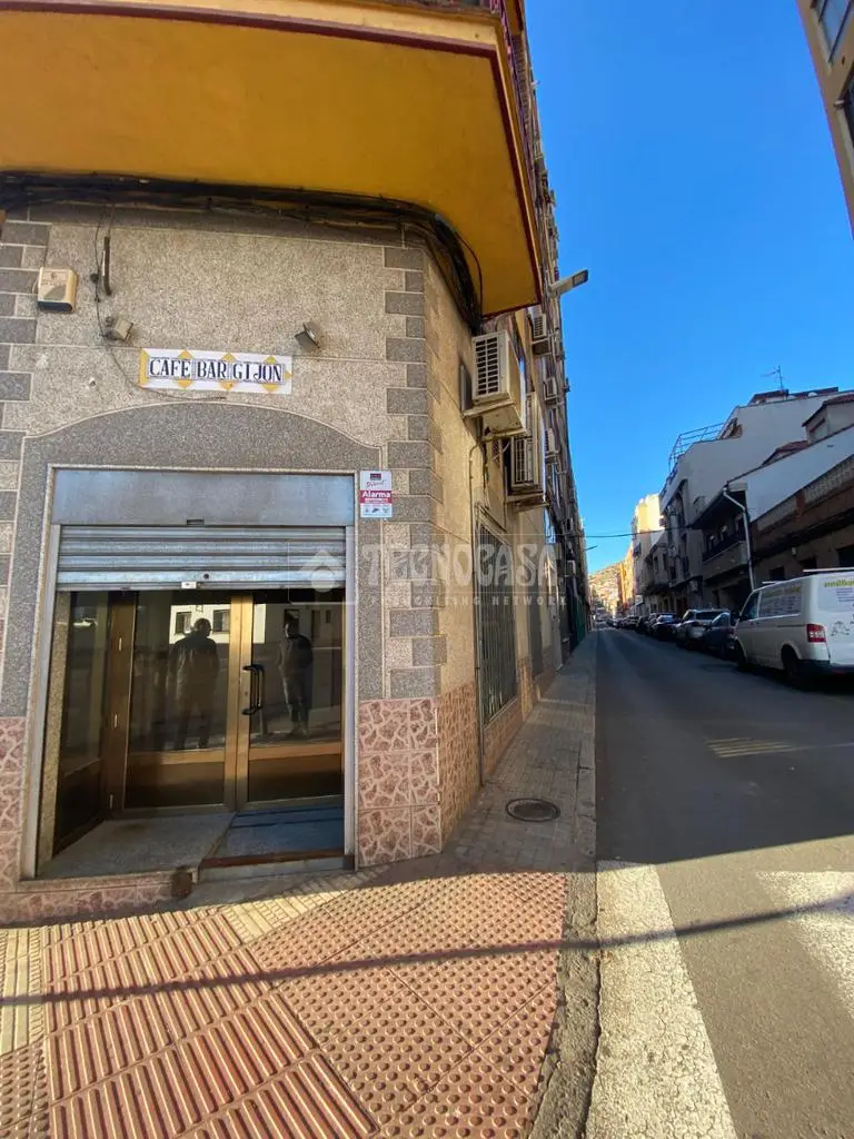 Local comercial en venta en C. Albacete