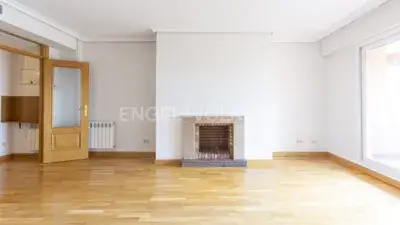Apartamento en Alquiler en Somosaguas Pozuelo de Alarcon