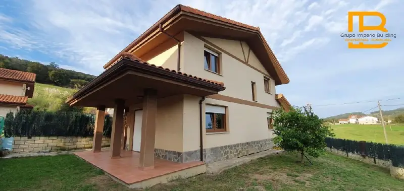 Chalet con Garaje en Badames