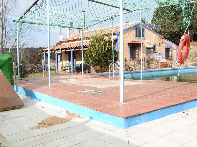 Venta Parcela con Chimenea en Robledo