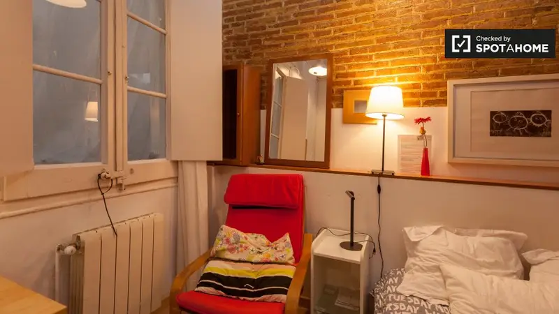Habitacion en Apartamento Barri Gotico Cerca UPF