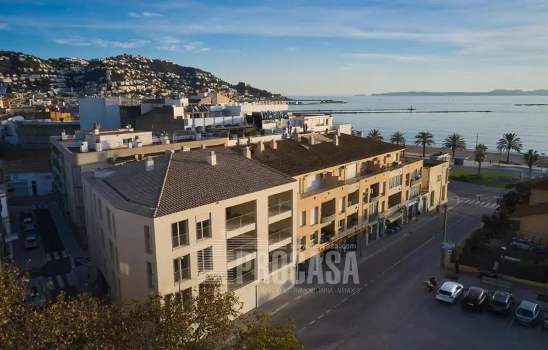 Apartamentos de Lujo en Roses Girona con Vistas al Mar
