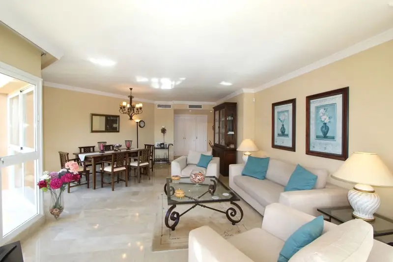 Apartamento en venta en Elviria, Marbella, Málaga