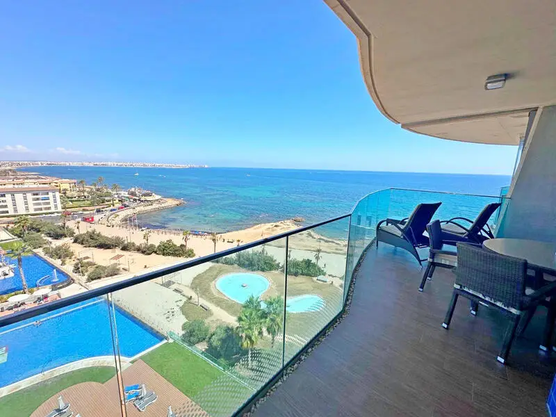 Apartamento de Lujo en Punta Prima 2 Dormitorios 2 Baños Vistas al Mar