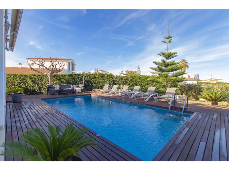 Chalet en Cap Dartrutx Menorca con Piscina y Licencia Turistica