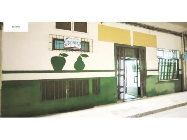 Local Comercial en La Roda 95m2