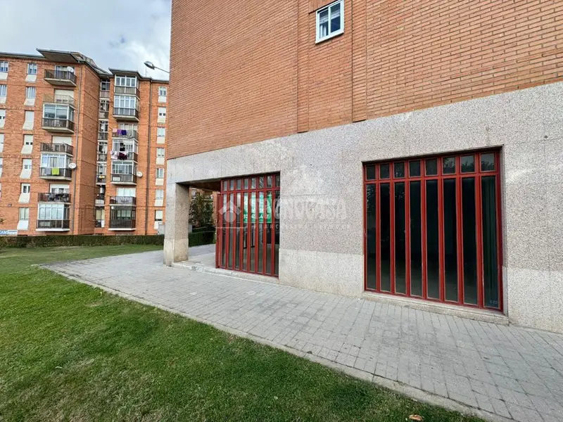 Local comercial en venta en Segovia