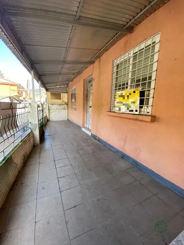 Casa con Terreno para Reformar en Moaña Centro