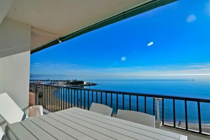 Apartamento 3 Dormitorios en Fuengirola con Vistas al Mar