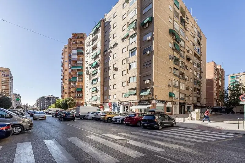 Venta Local Comercial Avenida America Granada