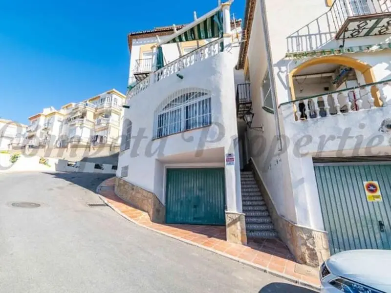 Villa 3 Dormitorios Torrox Apartamento Garaje Piscina