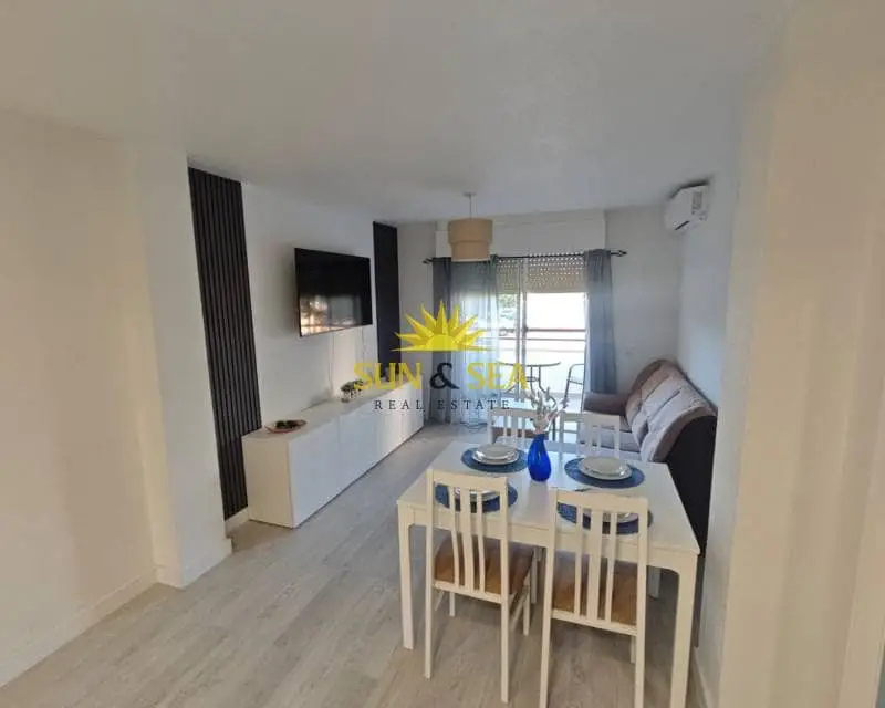 Apartamento en Mil Palmeras  2 dormitorios  Cerca de la Playa