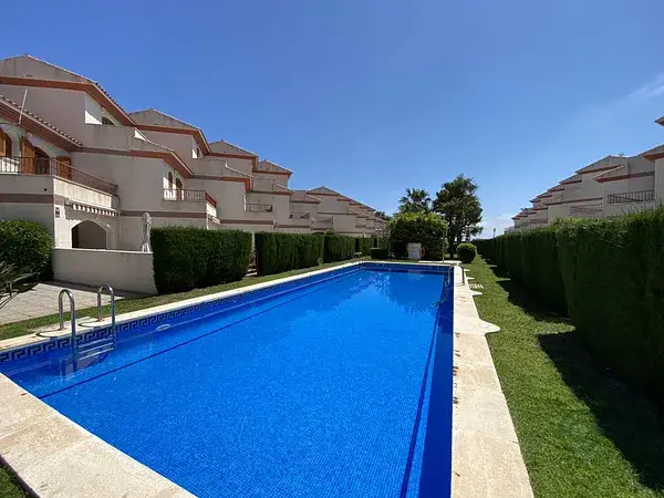 Adosado en Hospitalet del Infant con Vistas al Mar y Piscina