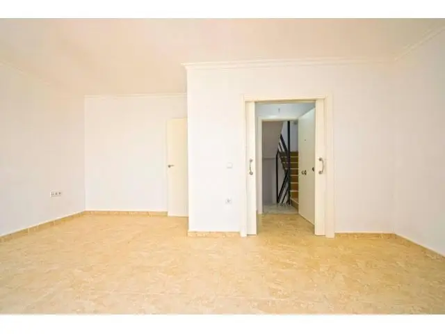 Piso en Venta Sevilla Nervion 2 Dormitorios Patio