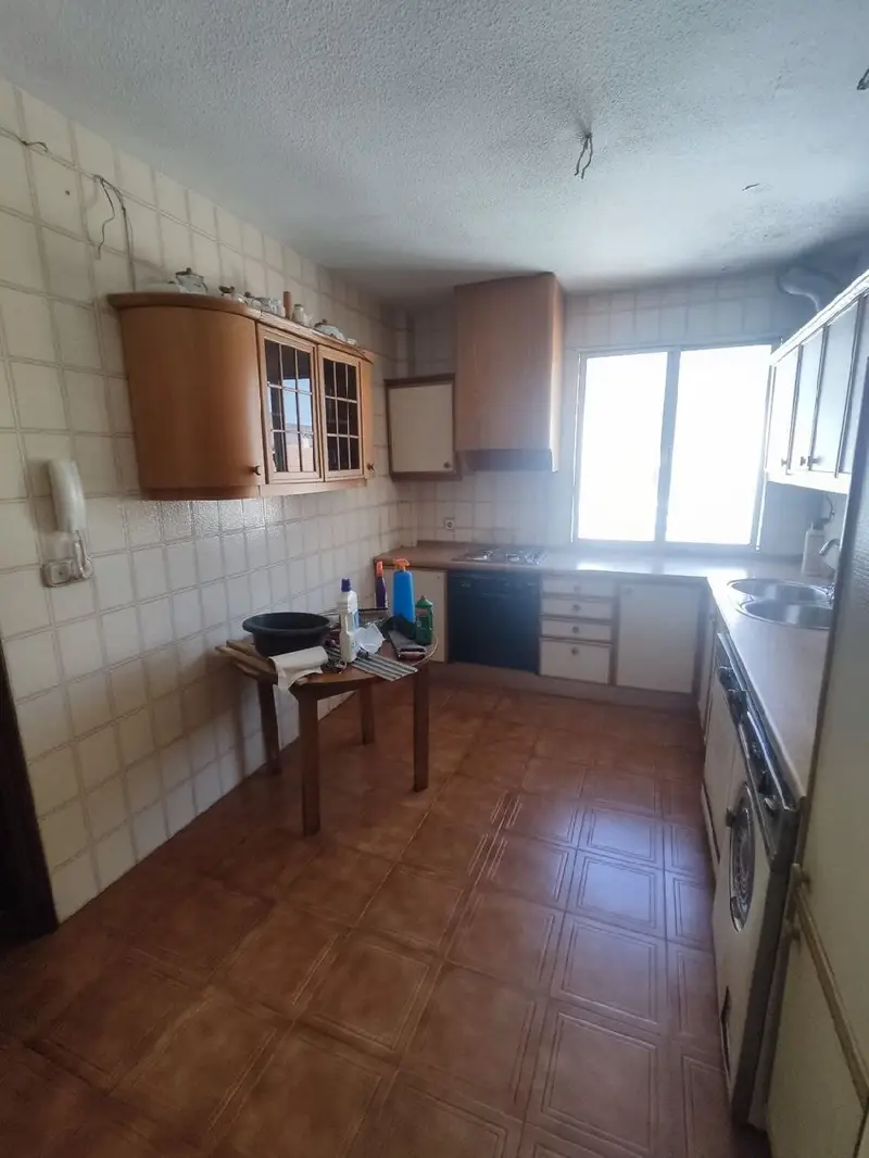 Venta Piso Soleado en Centro Cabra