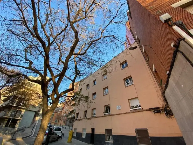 venta Edificio en Sant Genis dels Agudells, Barcelona (V2602FA-AR)- Globaliza