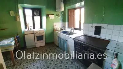 Caserio en Arcentales para reformar con vistas impresionantes