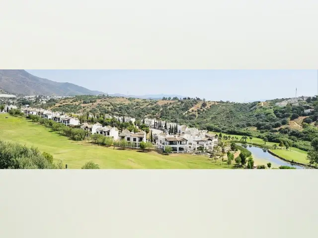 Villa de Lujo en Estepona Golf Azata 3 Dormitorios Piscina Privada