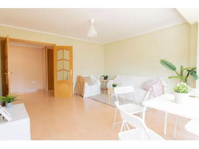 Amplio Piso 5 Habitaciones Puçol