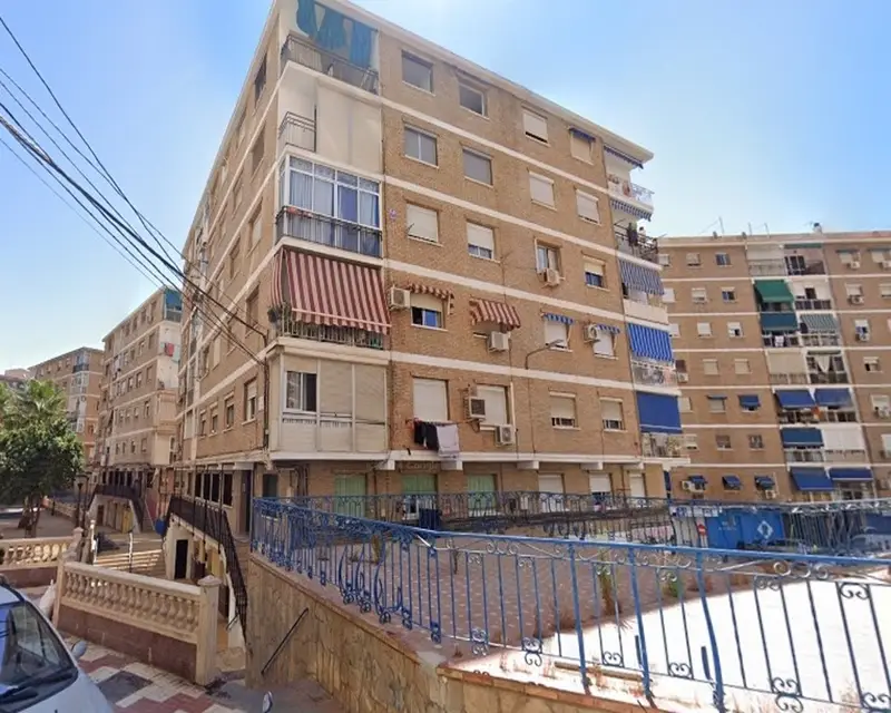 Piso 73m2 4 habitaciones 3 baños Málaga