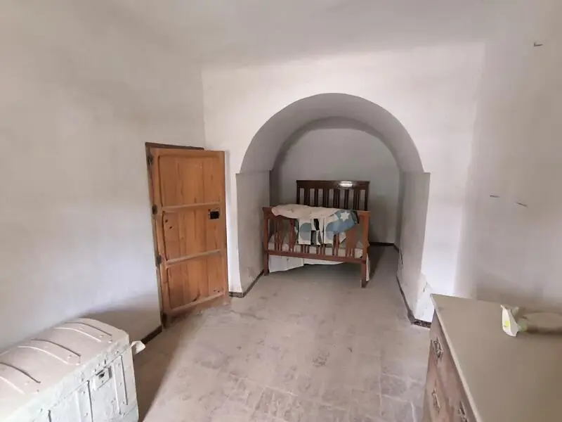 Casa Cueva Rústica con Enorme Potencial de Reforma