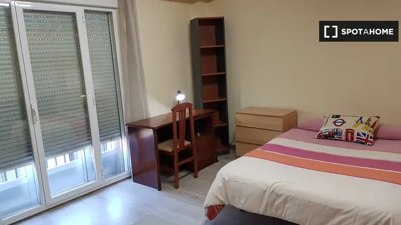 Habitacion Soleada Salamanca Centro Mujeres