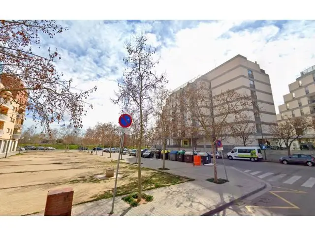 Casa De 115 M2 En Venta Con Terraza En La Creu De Barberà, Sabadell