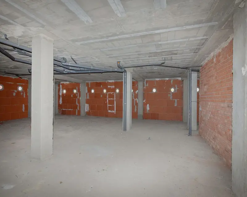 Local en Torrent 86175m2 Calle Atenes