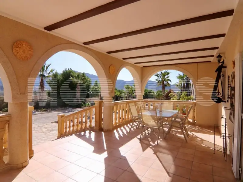 Chalet en Venta Mazarrón 339m2 3 Dormitorios Piscina Jacuzzi