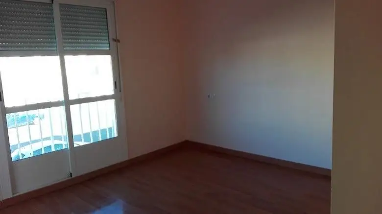 Casa en Gerena 114m2 3 habitaciones 2 baños Piscina