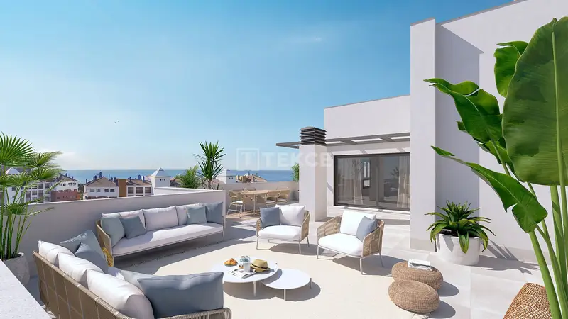 Apartamentos en Almuñécar con Terrazas y Vistas al Mar
