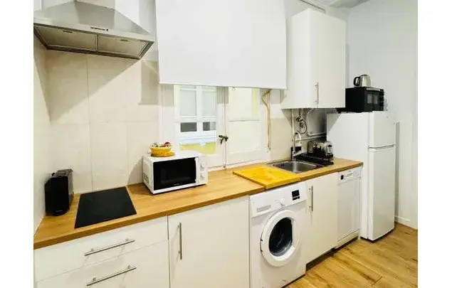 Alquiler piso centrico Madrid 4 habitaciones 2 baños