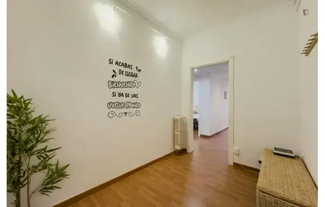 Apartamento 6 Dormitorios Barcelona Cerca Sants Estudiantes