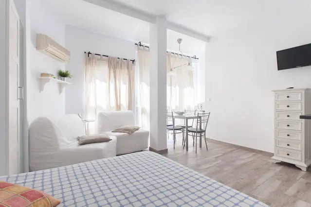 Estudio en Casco Antiguo Alicante Ideal Parejas Jovenes Inversores