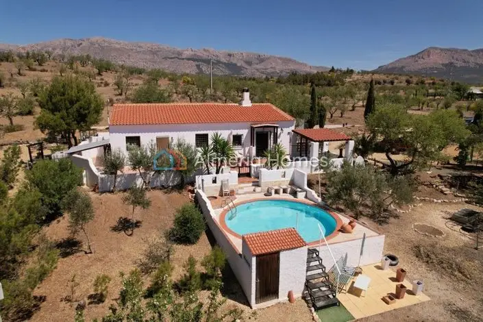 Villa en Venta Velez Rubio 3 Dormitorios Piscina Vistas