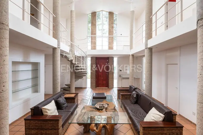 Chalet de Lujo en Alquiler Villalbilla Madrid