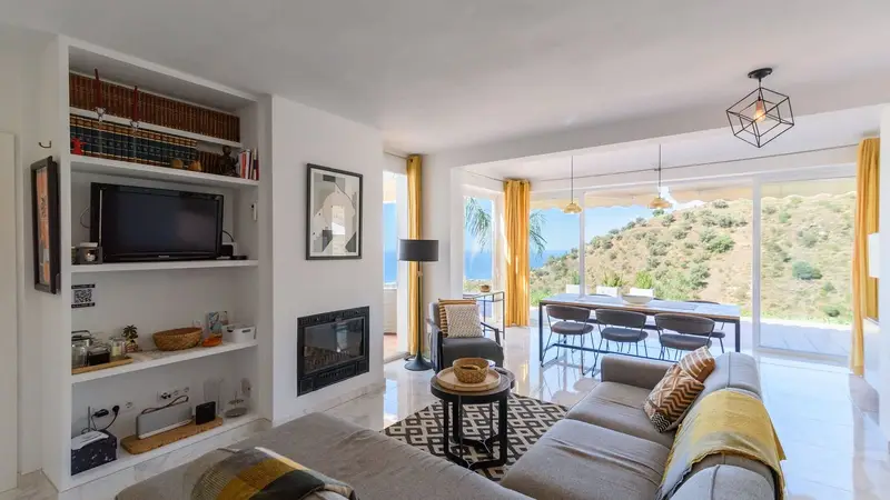 Casa Rural con Piscina Privada en Sayalonga Malaga