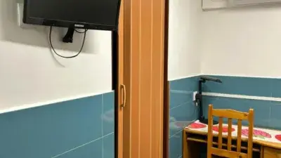 Estudio amueblado alquiler temporal estudiantes trabajadores La Torrassa