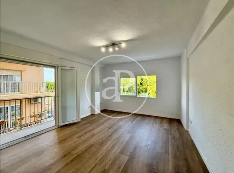 Apartamento en alquiler en El Cabanal Valencia 4 habitaciones