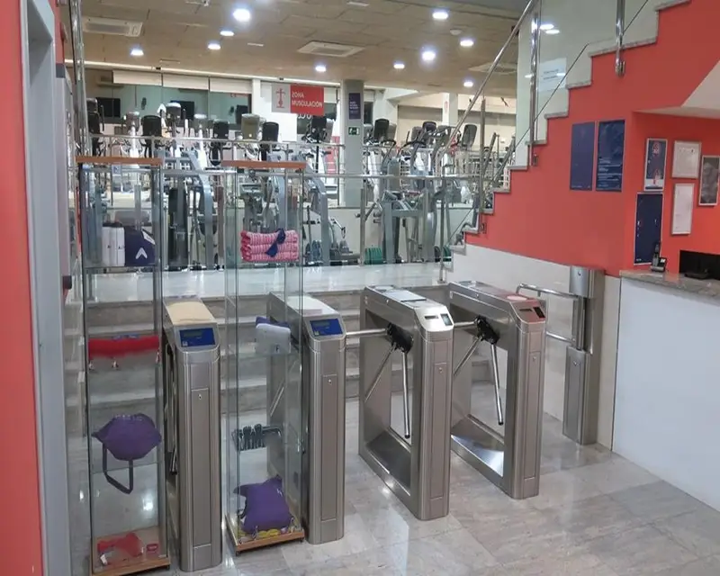 Local Comercial 1278m2 Avda Castilla Alcalá Henares